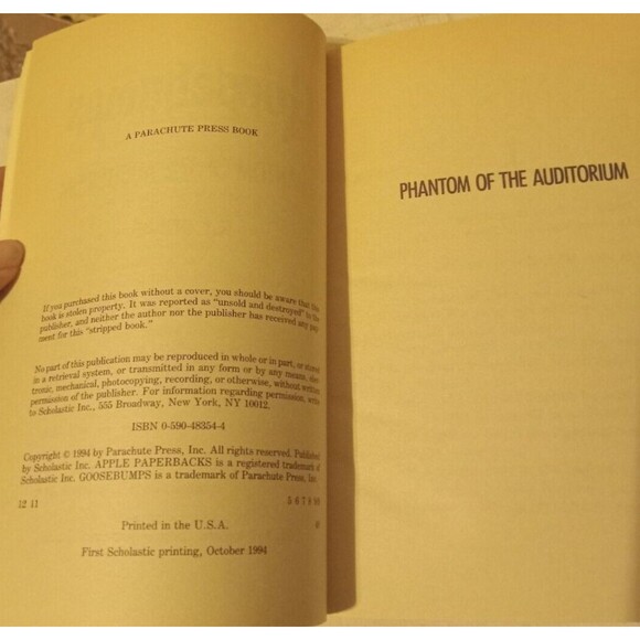 R.L. Stine's Goosebumps Book #24 Phantom Of The Auditorium Preowned - Picture 8 of 8